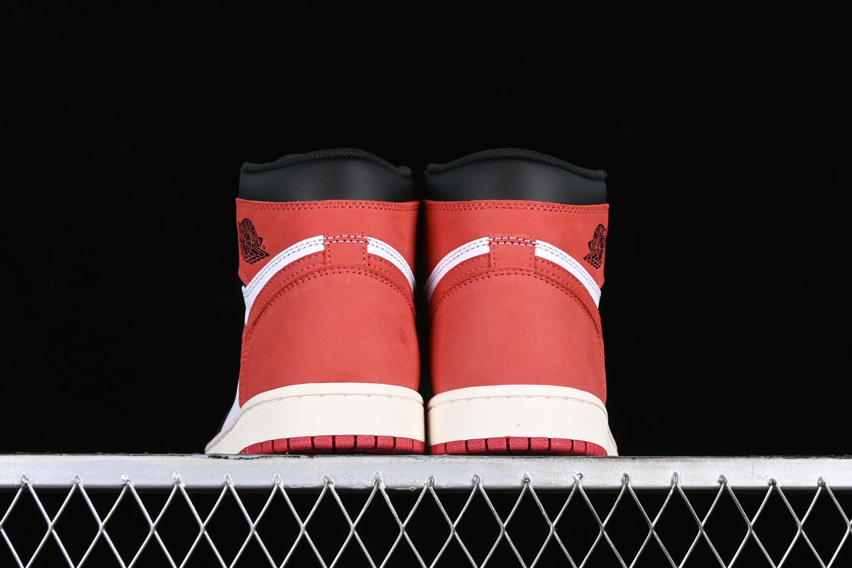 All Categories Air Jordan Jordan Series Basketball Shoes Air Jordan 1 High Air Jordan 1 Retro High OG Black and White Red Toe Six Crown Poker Basketball Shoes 555088-112